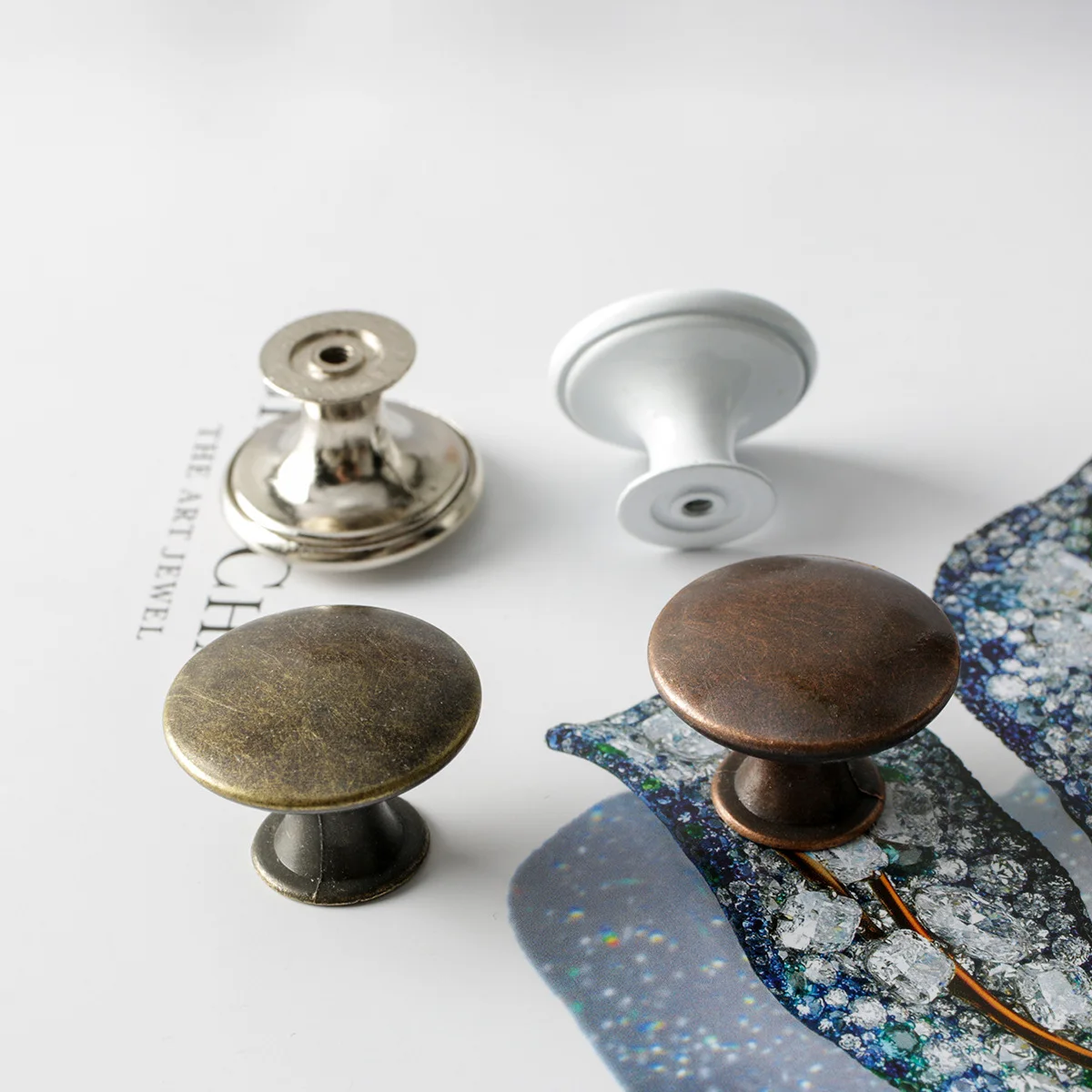 Uchwyty kuchenne w stylu retro – Furniture And Kitchen Hardware Fitting recenzja i cena